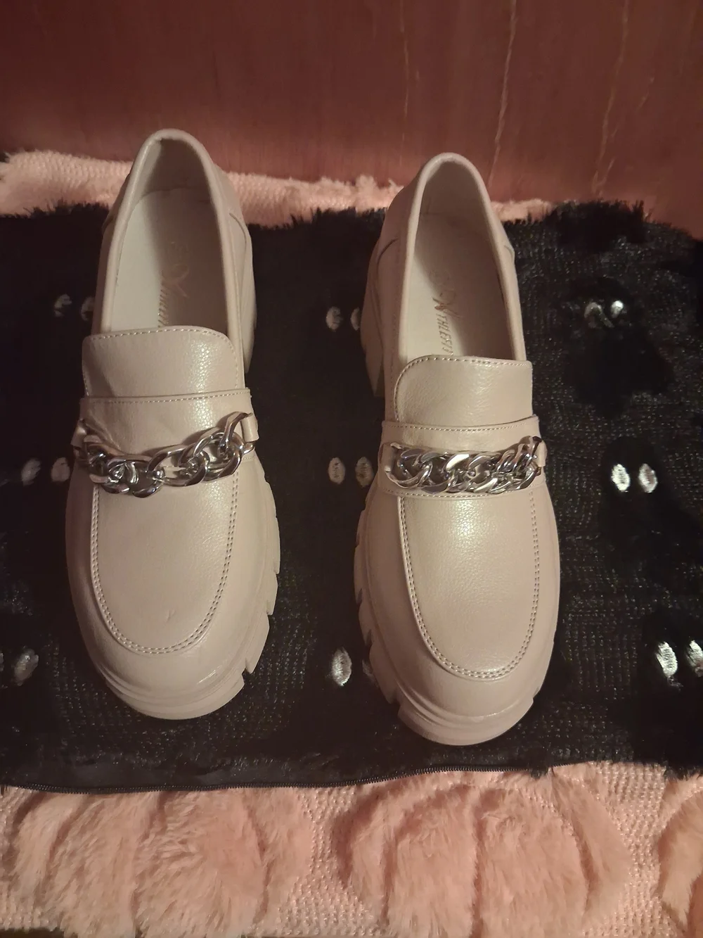 Athleta Cream Loafer Flats with Silver Chain Accent NWOT